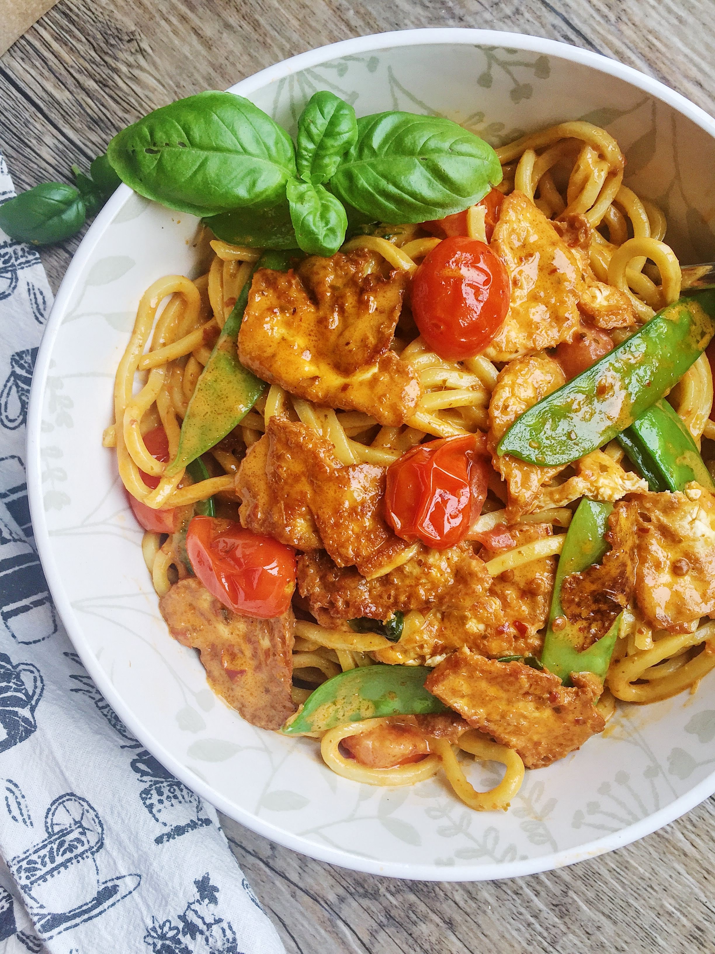 Spicy Shanghai Coconut Curry Noodles – mama of montreal